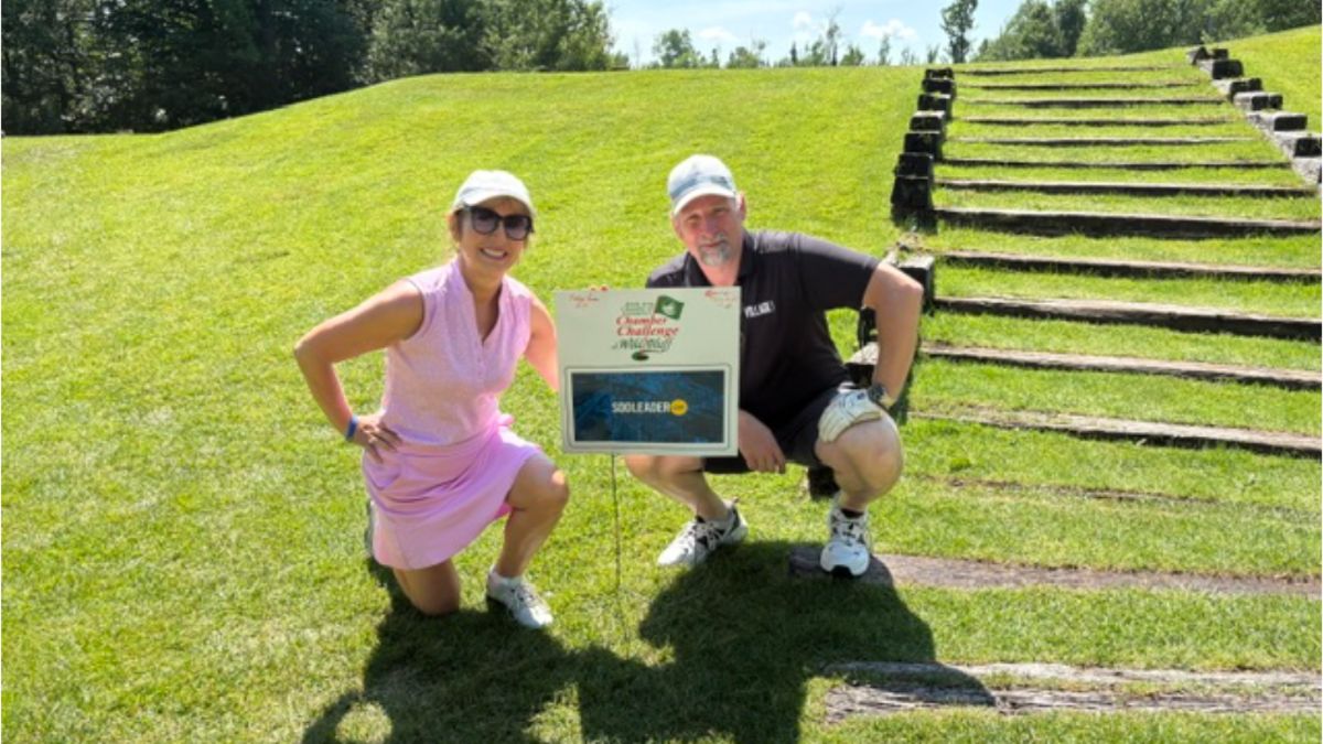 Nelda Rimmer and Rob Speers at Golf Tournament
