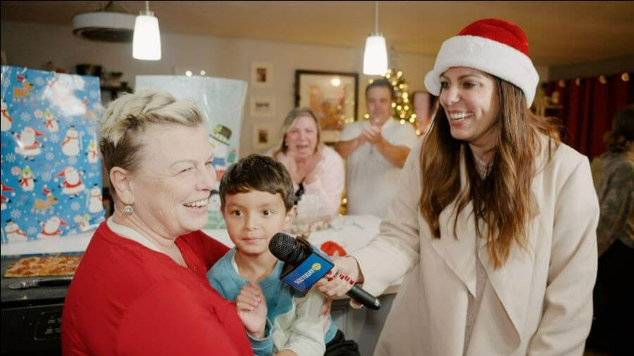 Jasmyn interviews a Random Acts of Kindness recipient