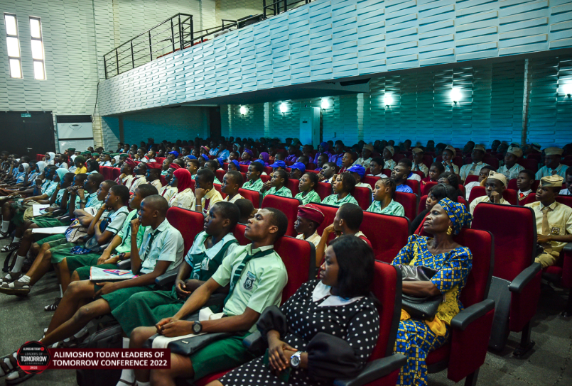 A full theatre of students